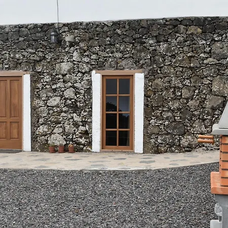 Delia & Juan Chalet Erese